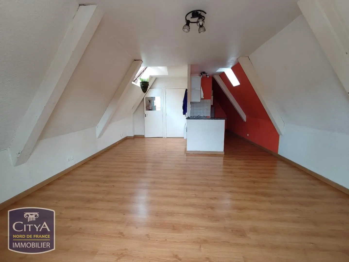 Photo 2 Appartement 1 pièce 26.08m²