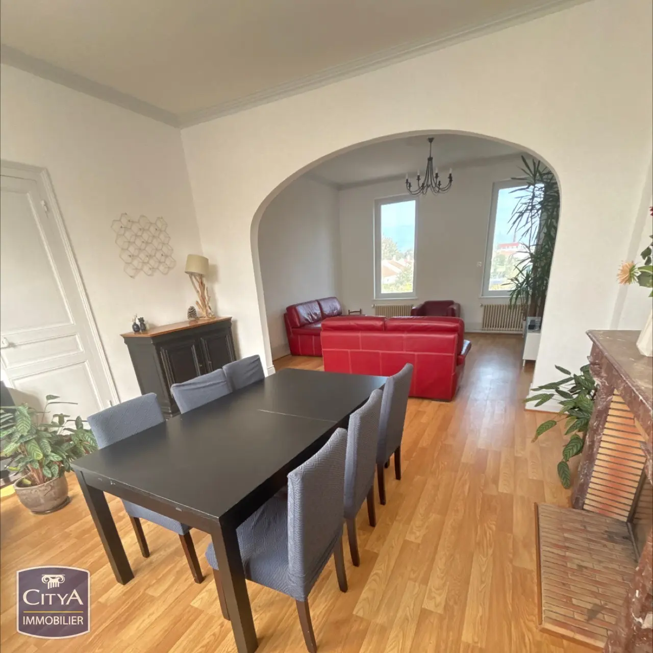 Photo 2 Maison 8 pièces 193m²