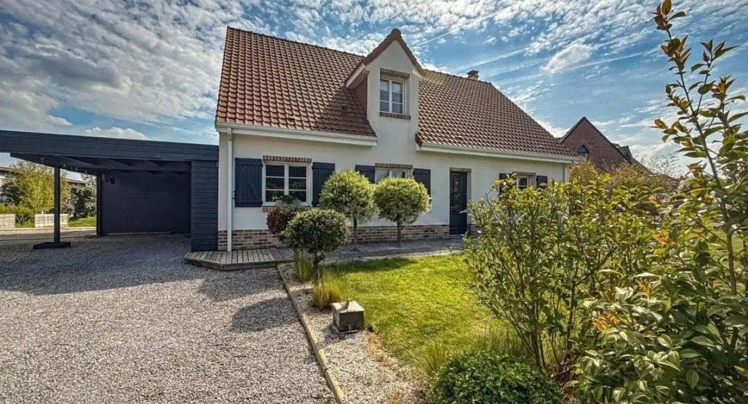 Photo 1 Maison 5 pièces 141.93m²