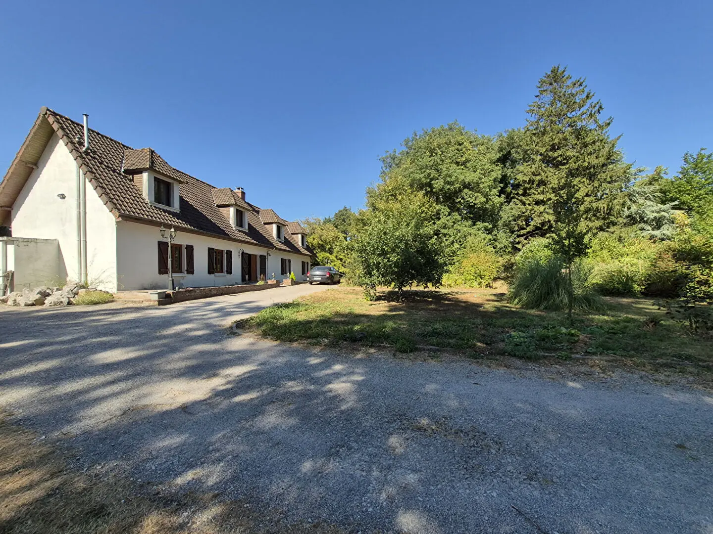 Photo 1 Maison 5 pièces 180m²
