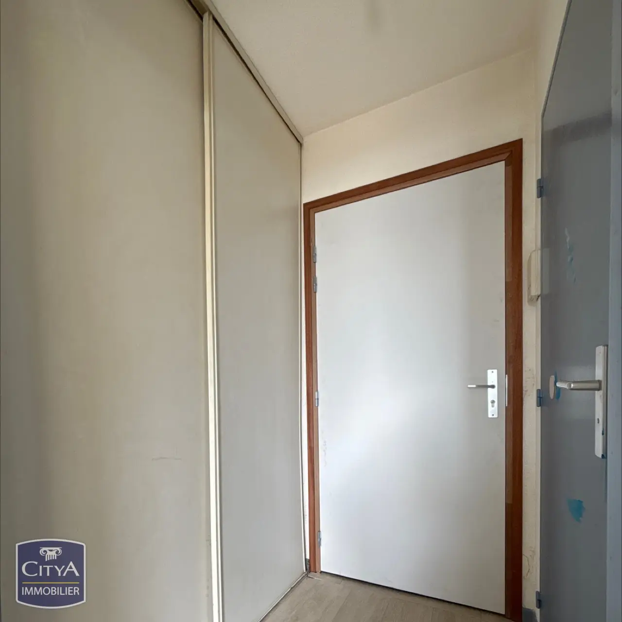 Photo 3 Appartement 1 pièce 18.8m²