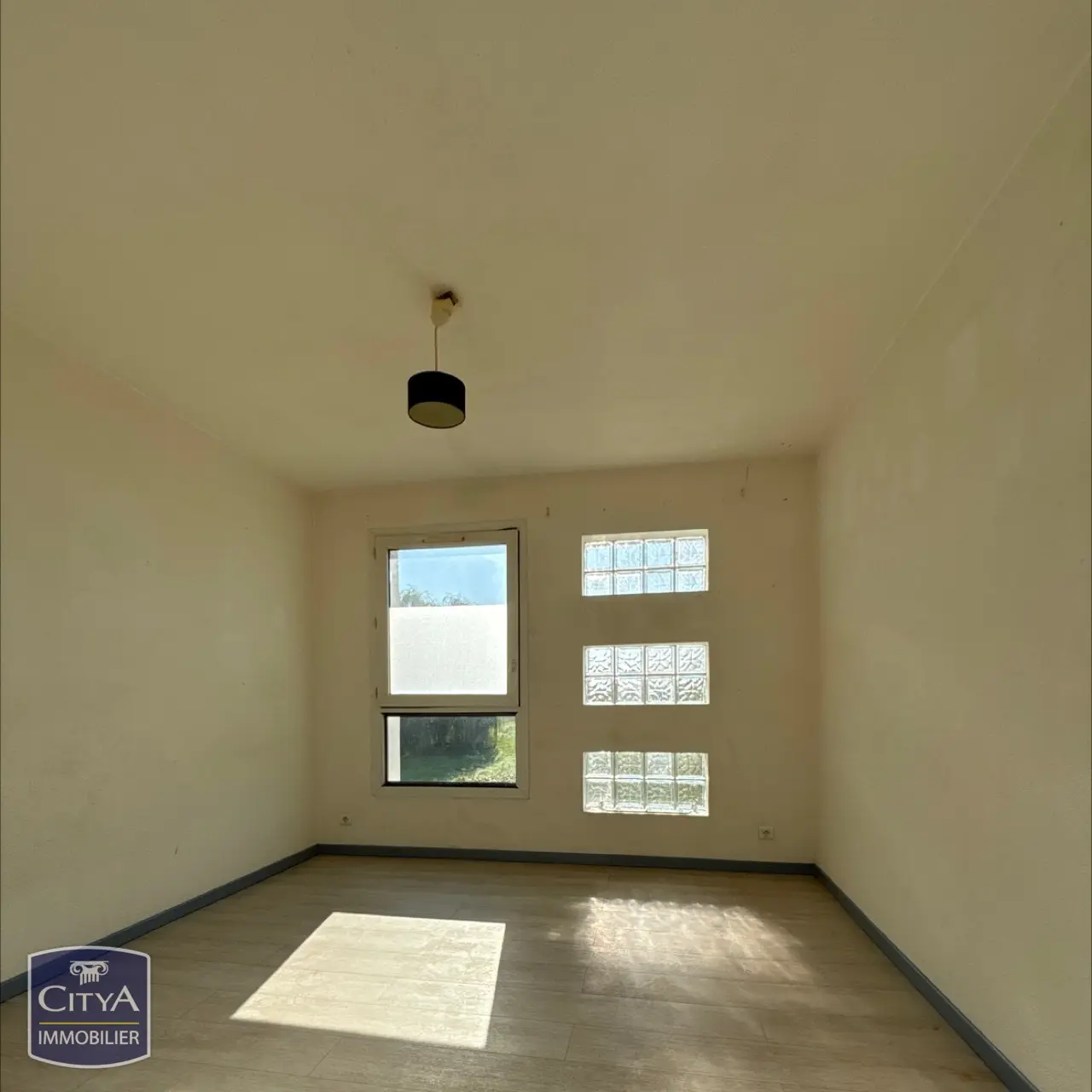 Photo 2 Appartement 1 pièce 18.8m²