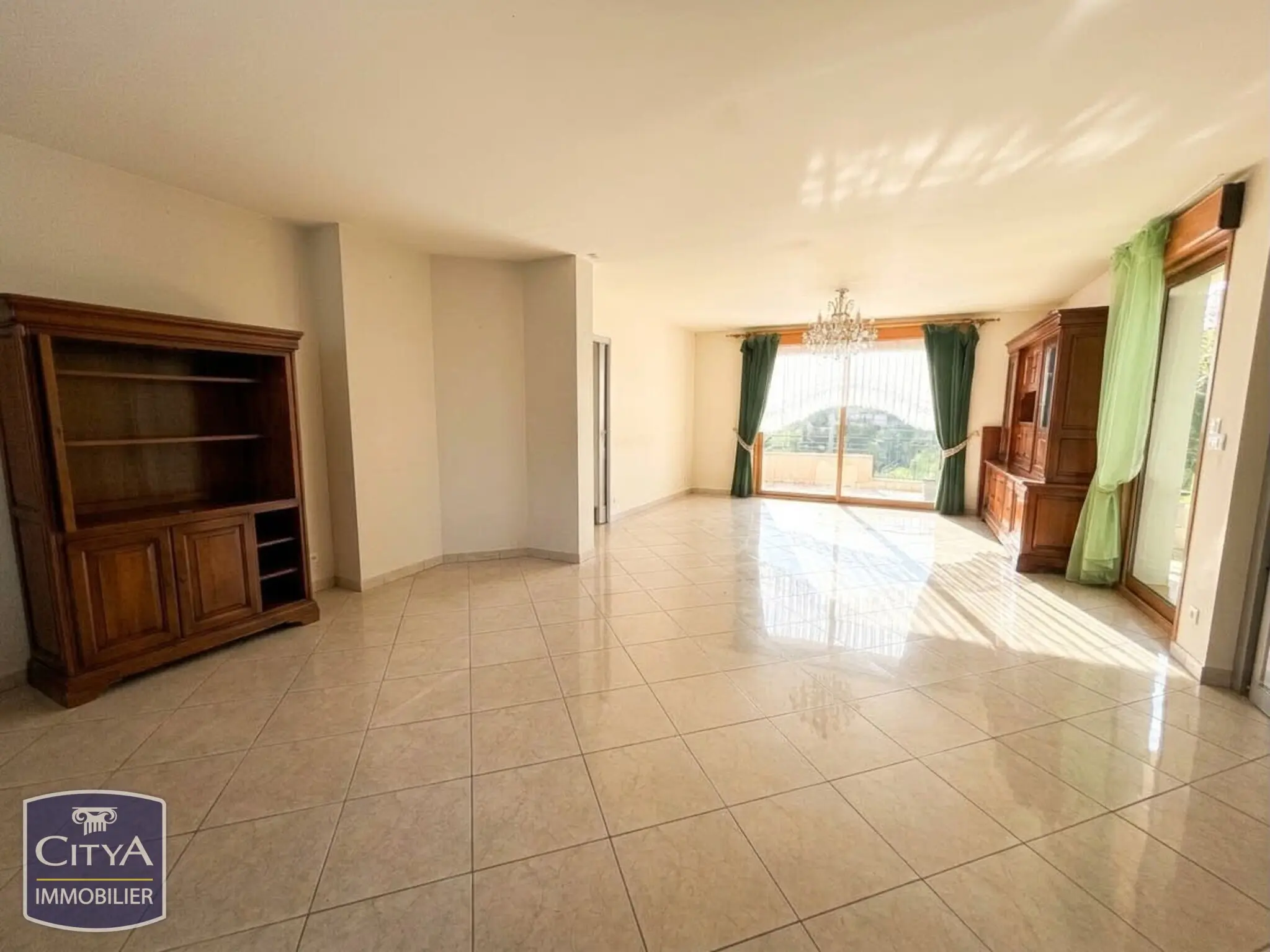 Photo 2 Maison 7 pièces 177.33m²