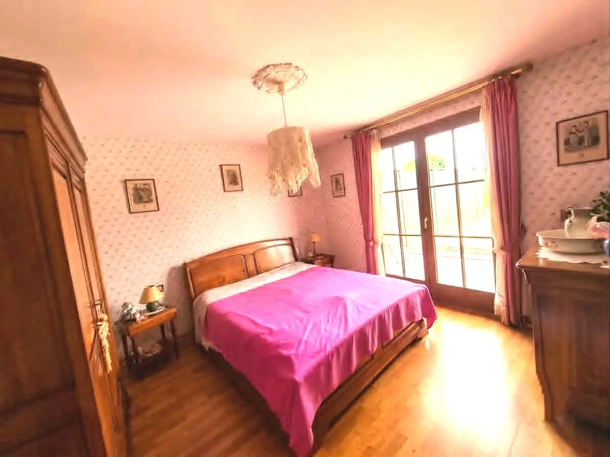 Photo 4 Maison 6 pièces 196m²