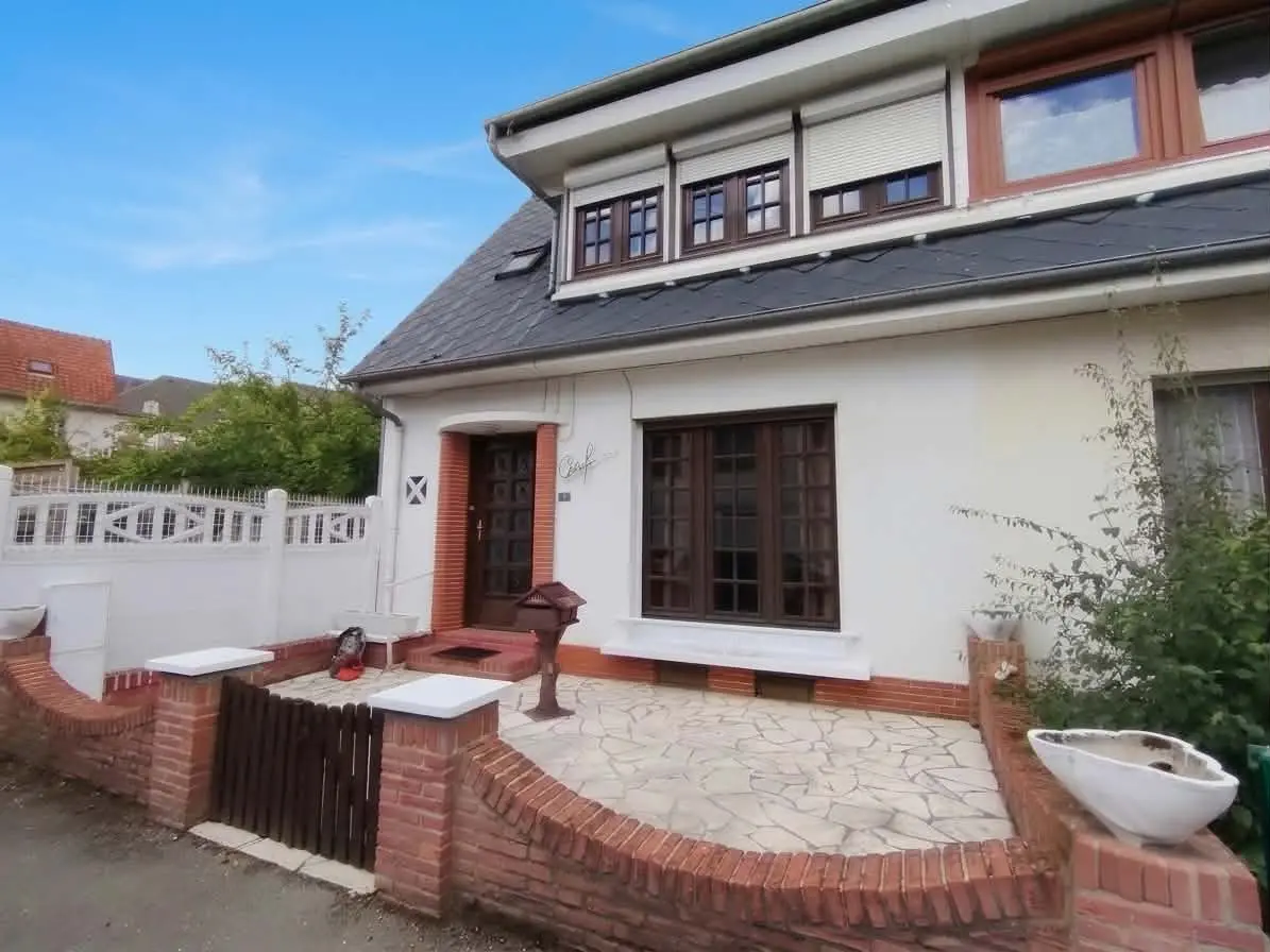Photo 1 Maison 5 pièces 103m²