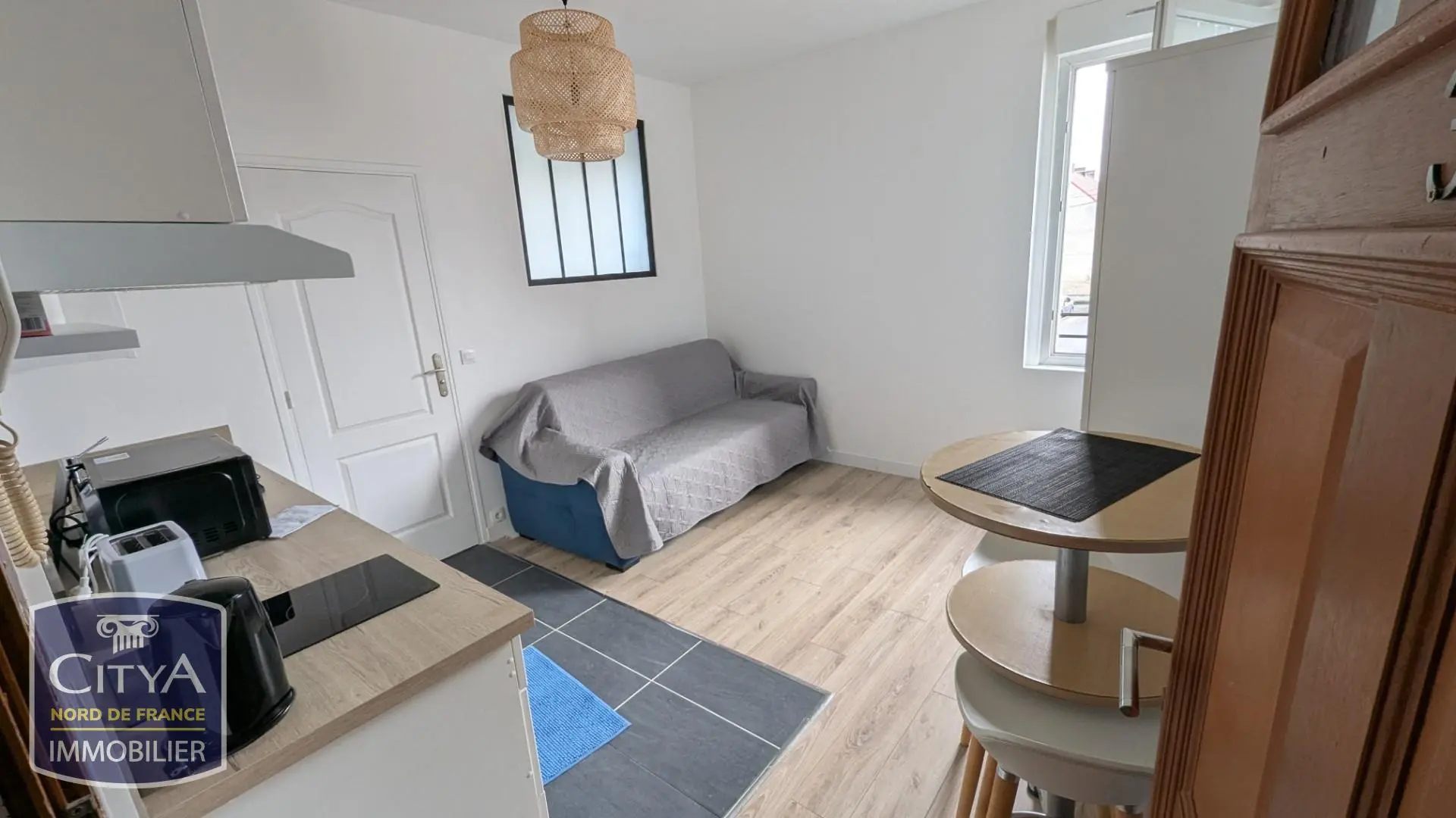 Photo 1 Appartement 1 pièce 17.54m²