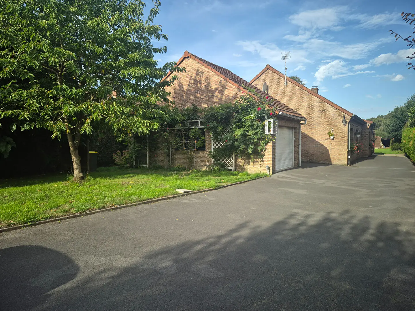 Photo 1 Maison 8 pièces 145m²