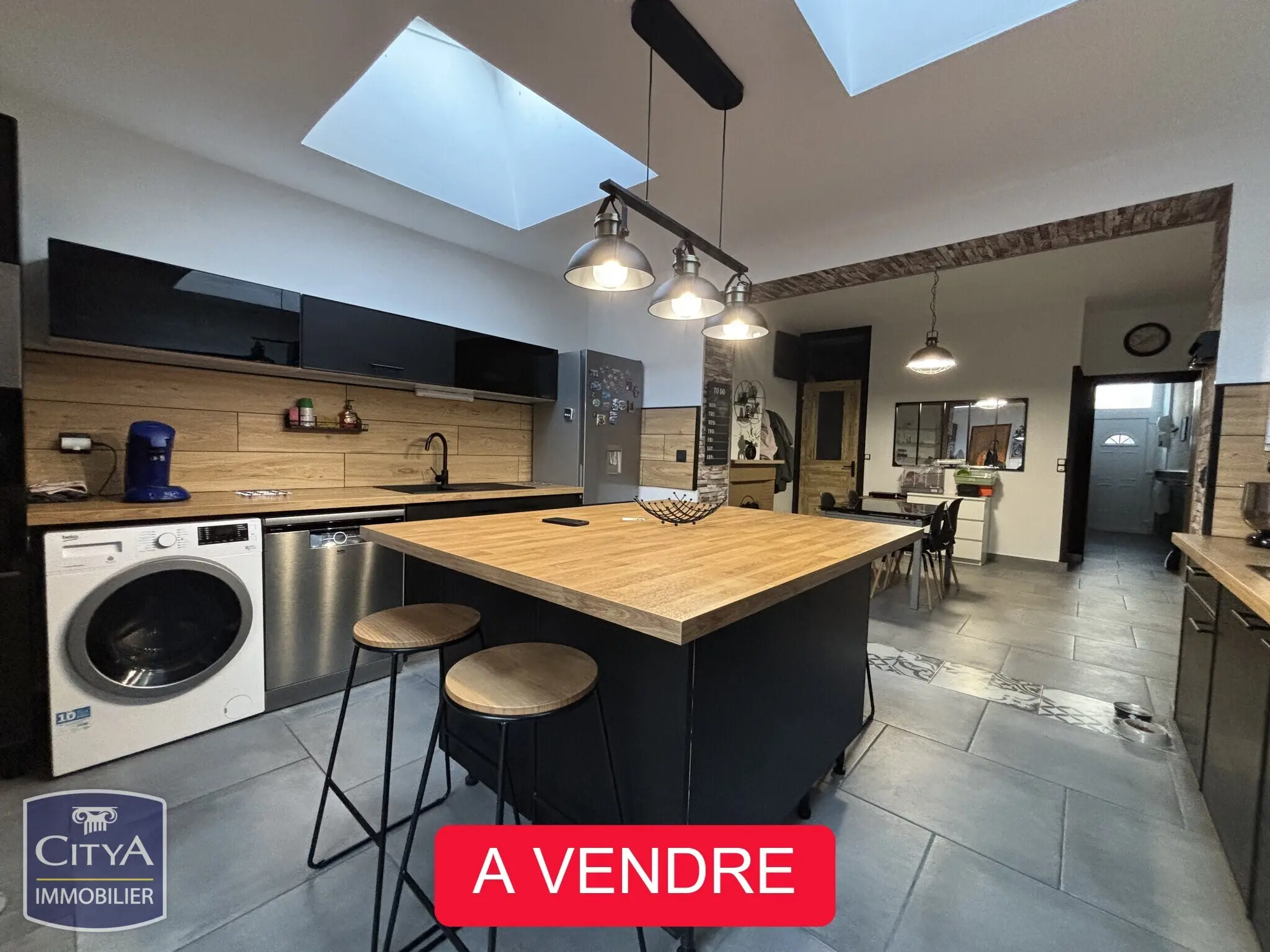 Photo 1 Maison 5 pièces 118m²