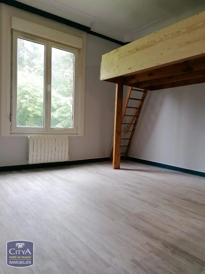 Photo 2 Appartement 1 pièce 32.48m²