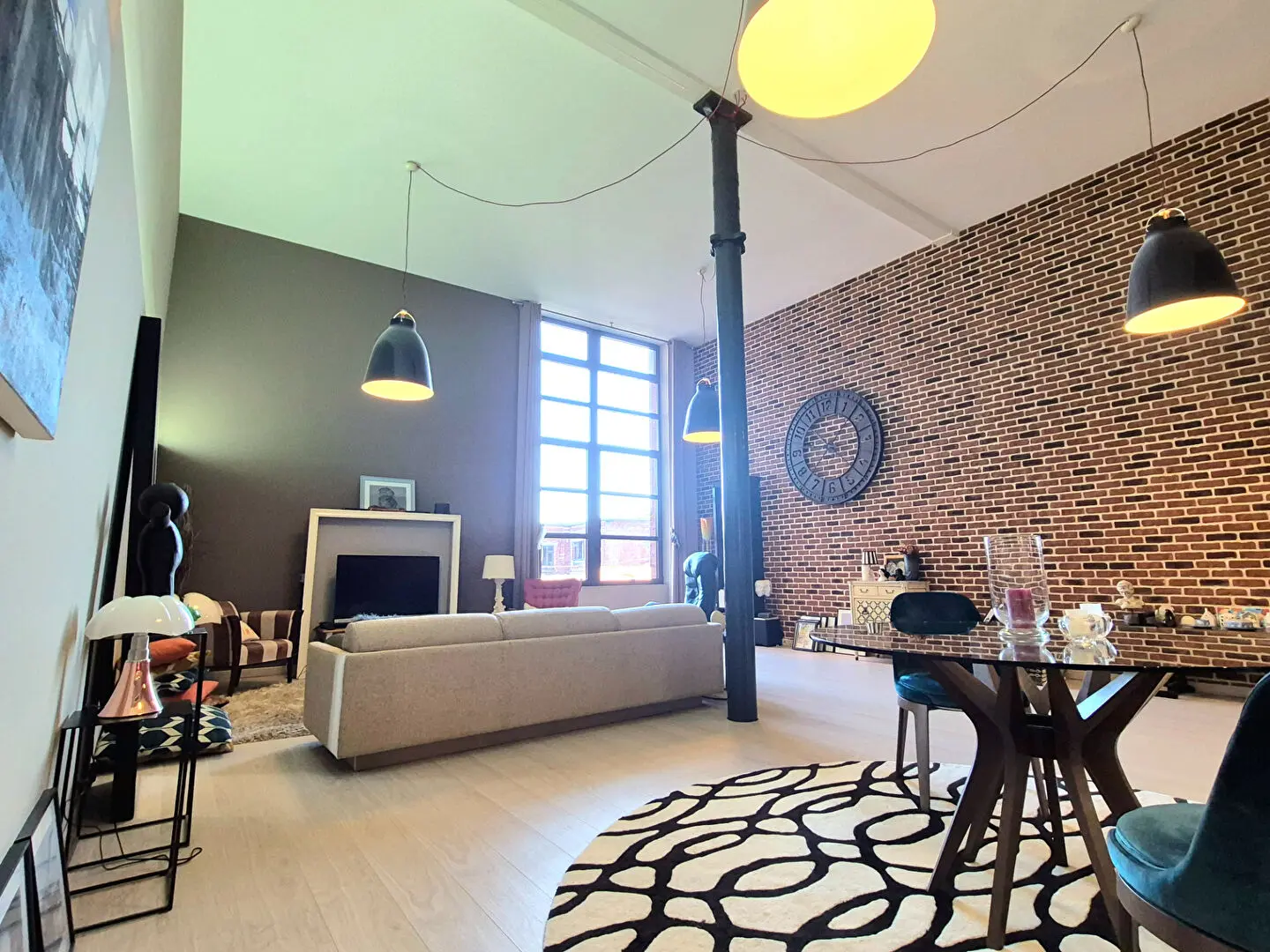 Photo 3 Appartement 4 pièces 157.9m²