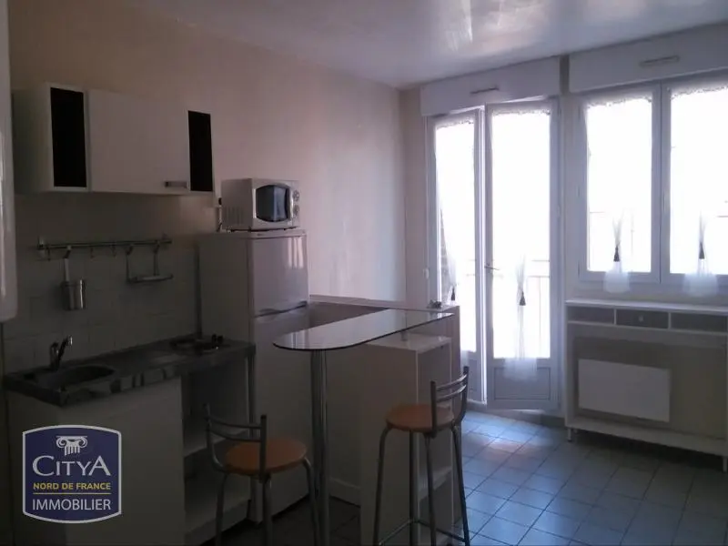 Photo 1 Appartement 1 pièce 24.57m²