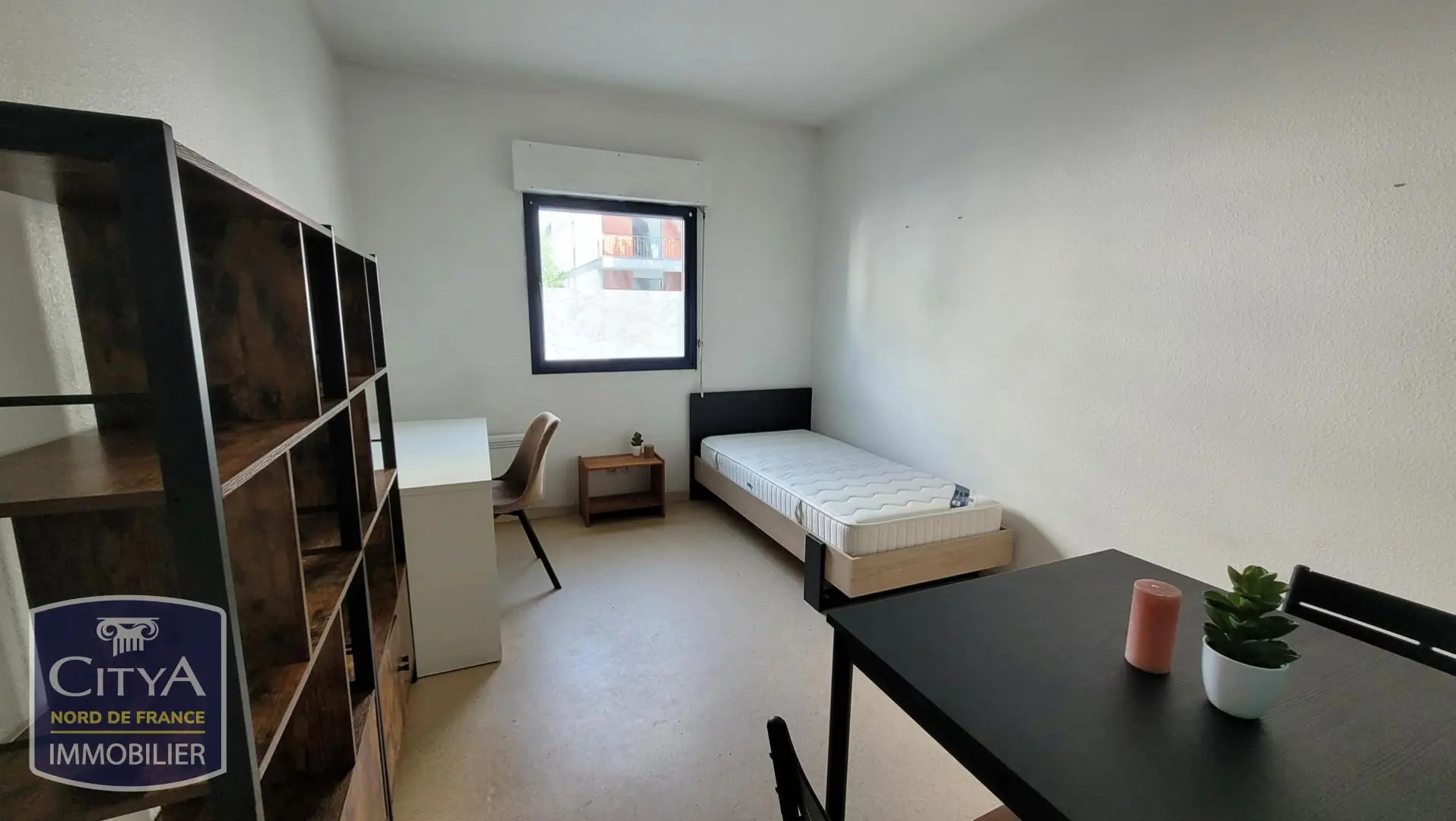 Photo 1 Appartement 1 pièce 18.21m²
