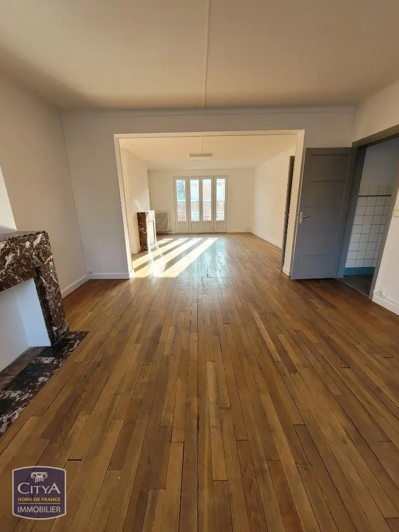 Photo 1 Appartement 4 pièces 134.51m²