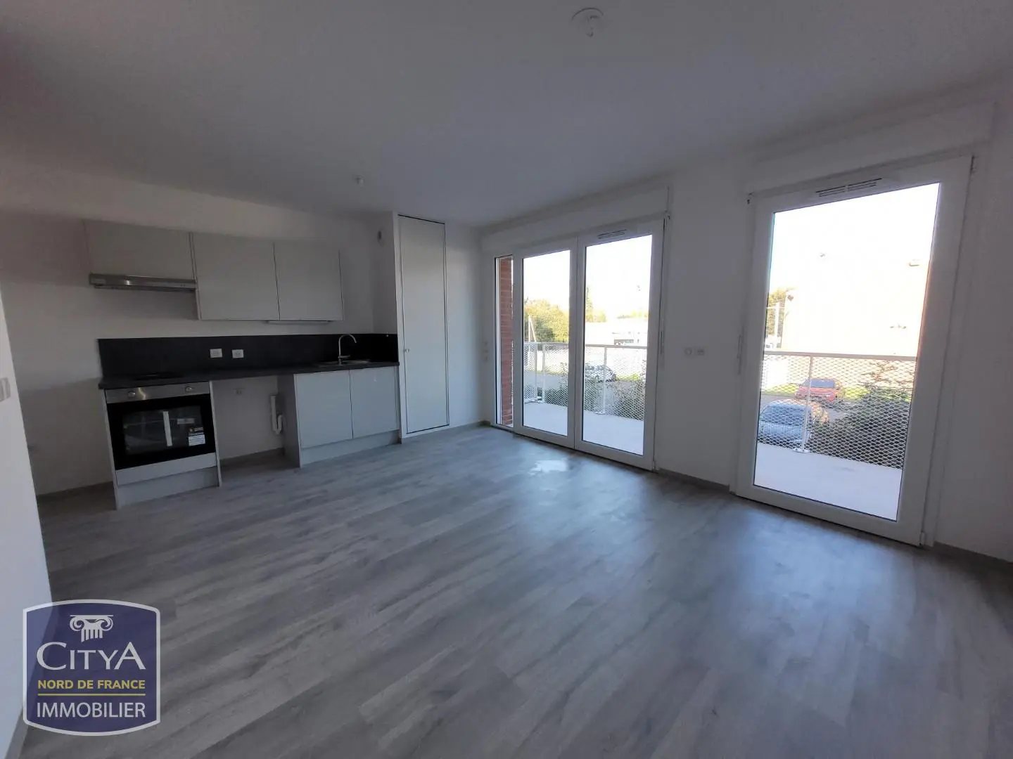 Photo 1 Appartement 1 pièce 27.59m²