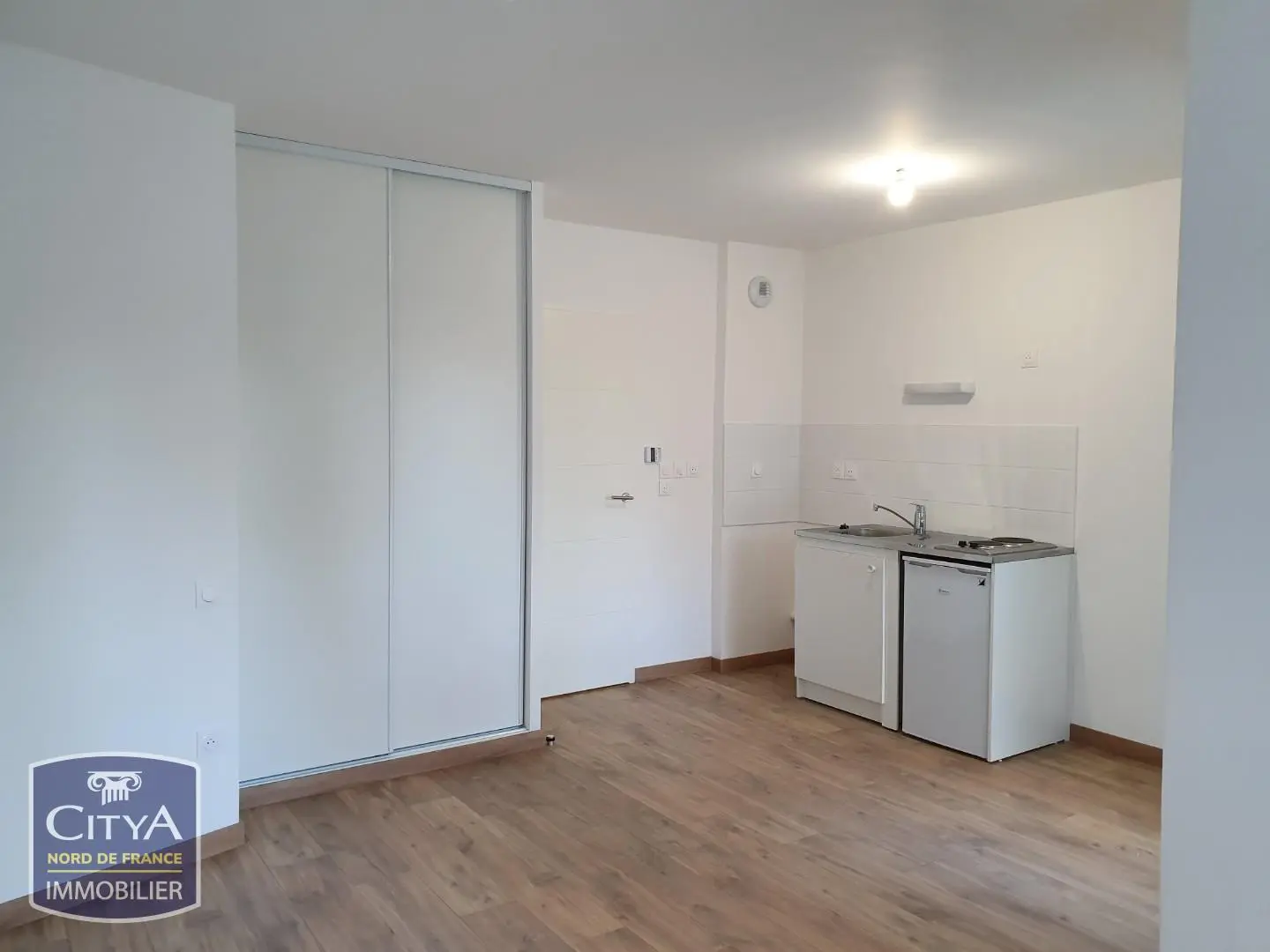 Photo 1 Appartement 1 pièce 29.42m²