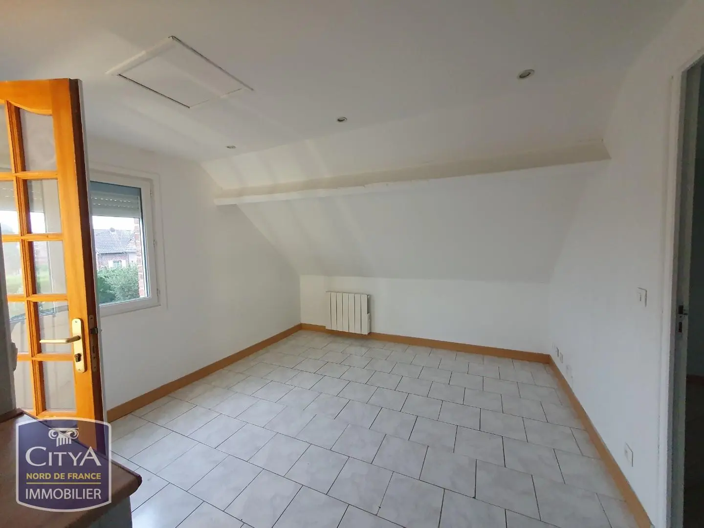 Photo 1 Appartement 1 pièce 24m²