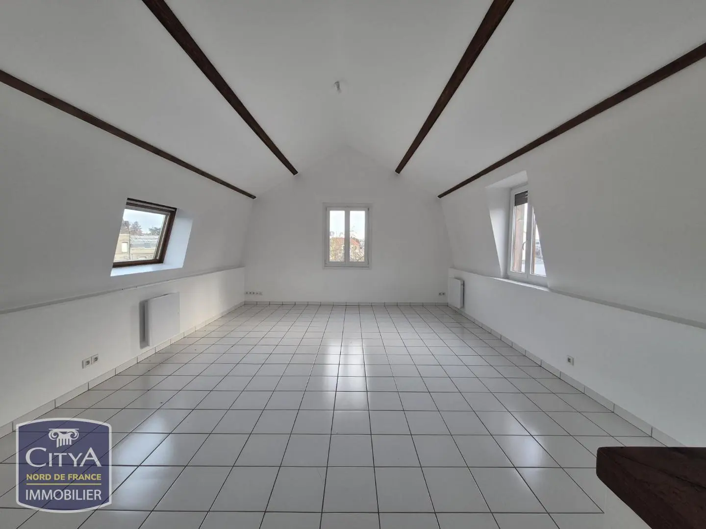 Photo 1 Appartement 1 pièce 46.83m²