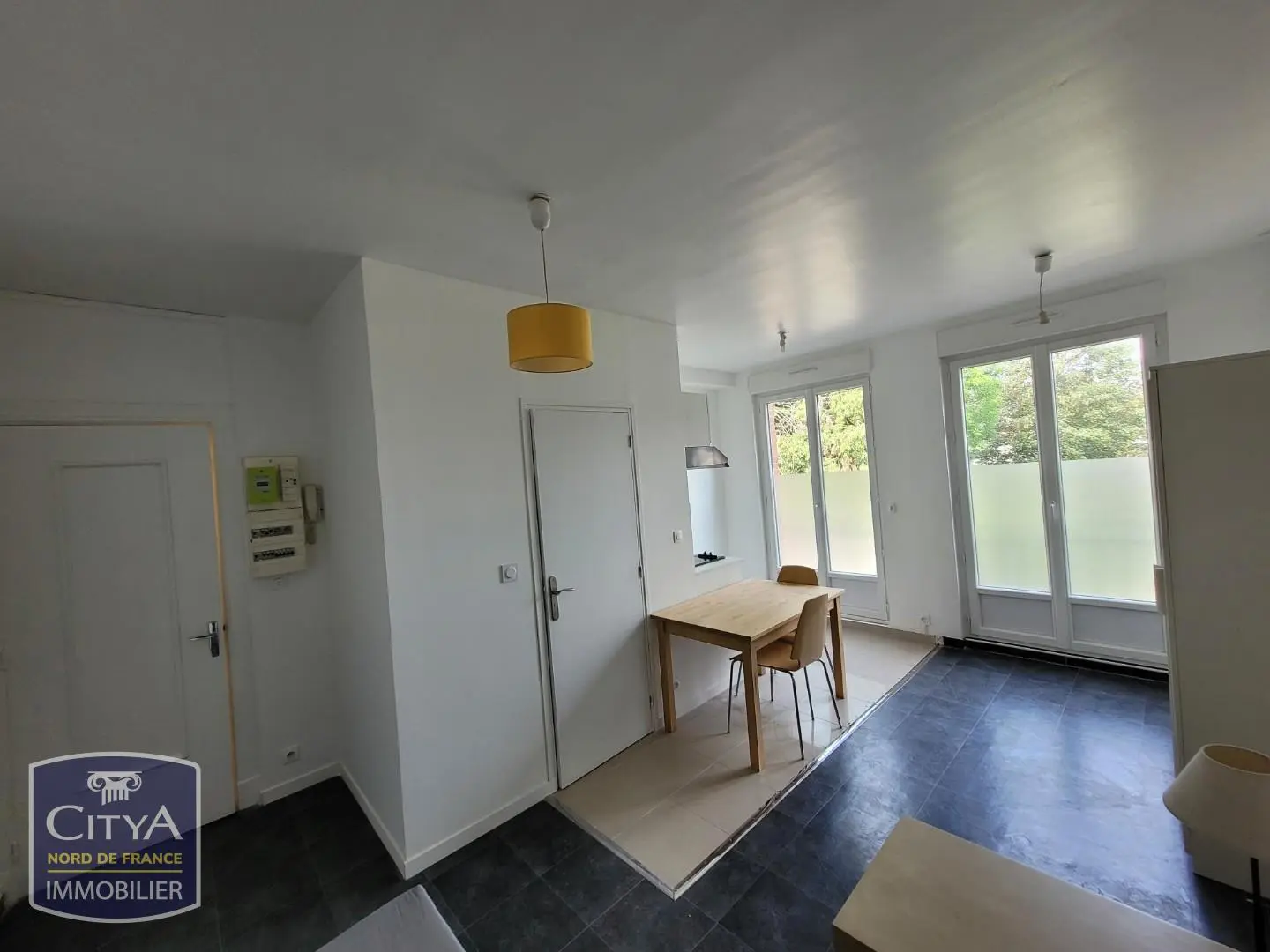 Photo 1 Appartement 1 pièce 20.84m²