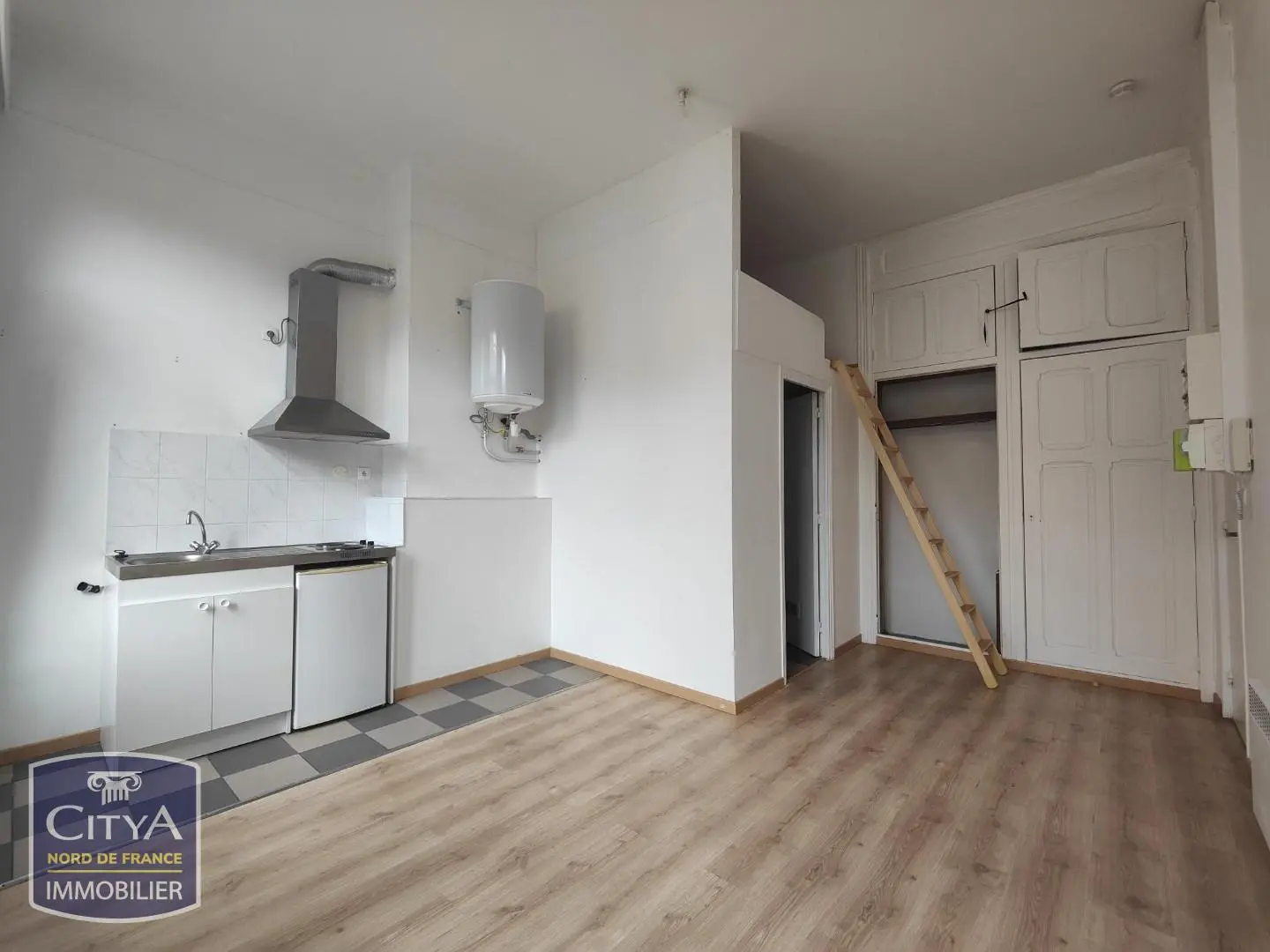 Photo 1 Appartement 1 pièce 19.55m²