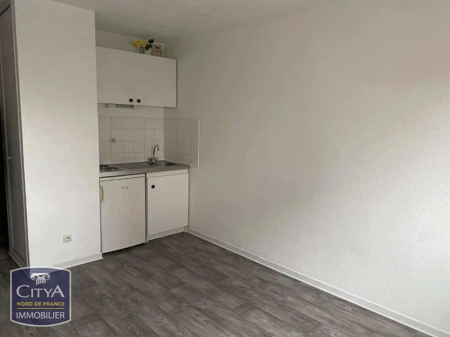 Photo 1 Appartement 1 pièce 18m²