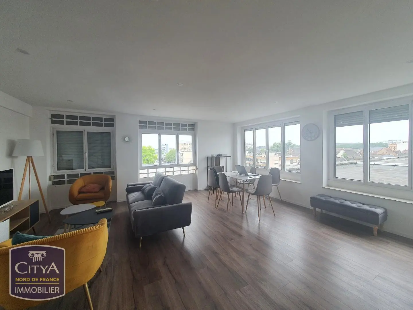 Photo 1 Appartement 1 pièce 11.72m²