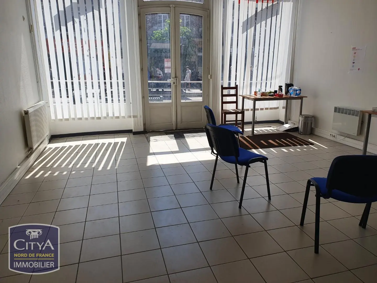 Photo 1 Local Commercial 3 pièces 88m²