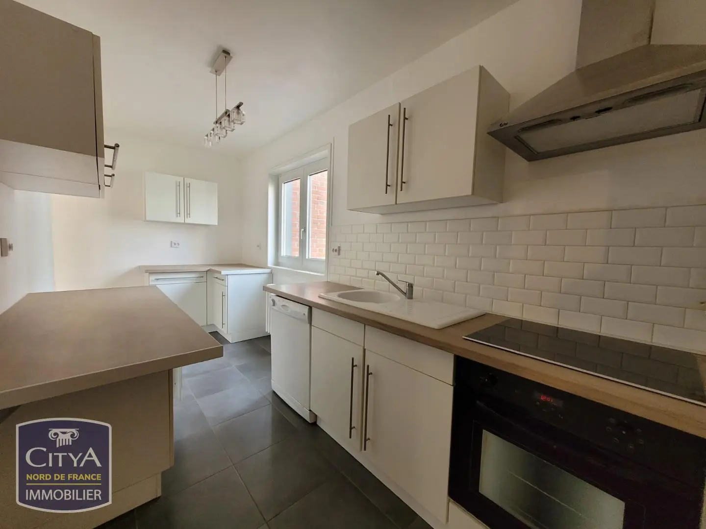 Photo 1 Appartement 4 pièces 77.36m²