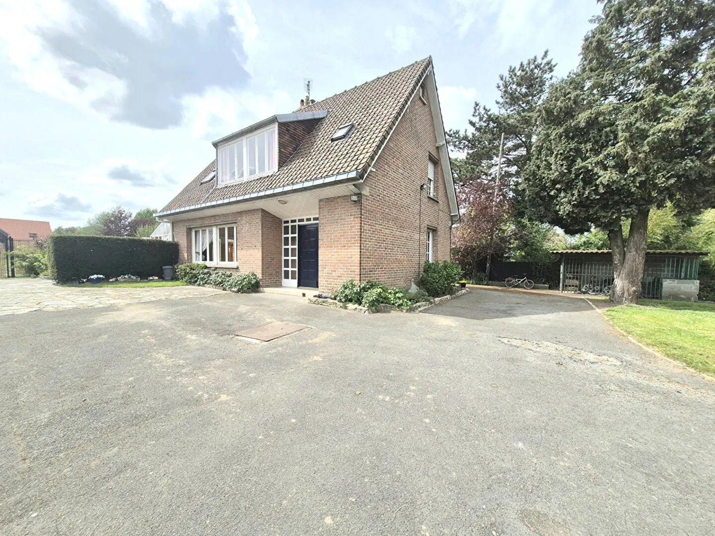 Photo 1 Maison 5 pièces 115m²