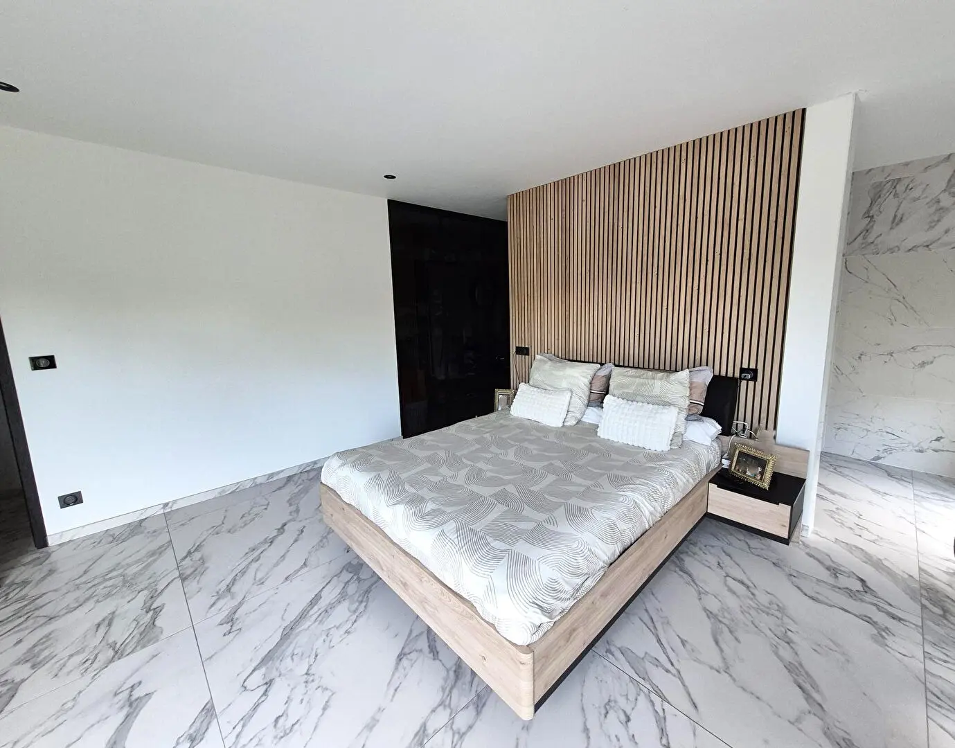 Photo 8 Maison 5 pièces 227m²