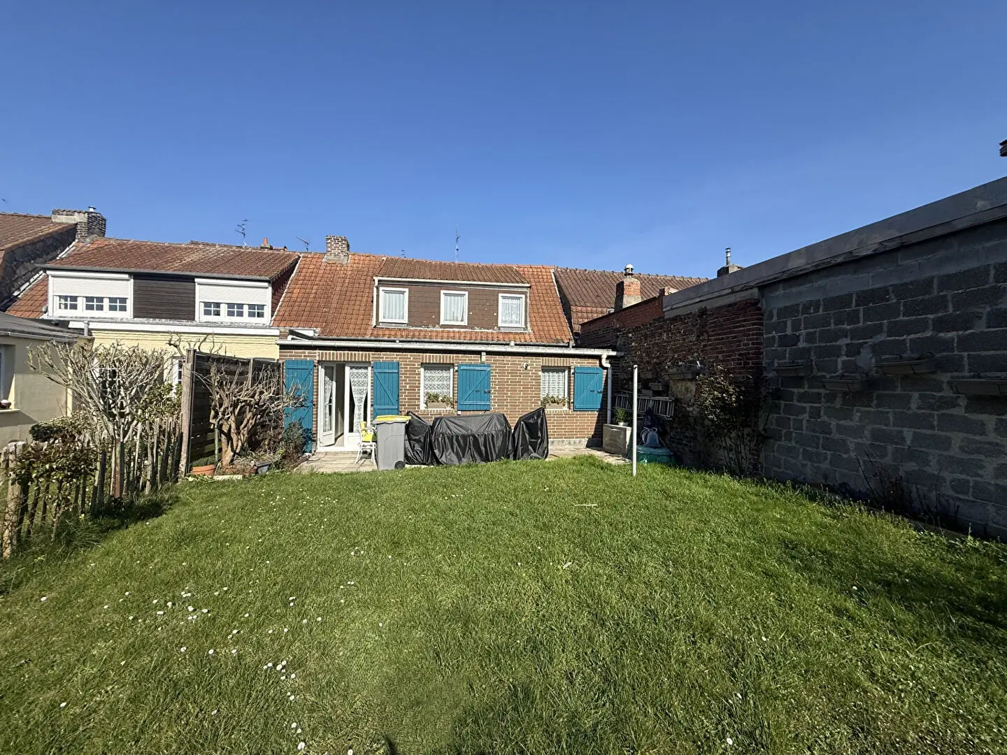 Photo 1 Maison 4 pièces 95m²